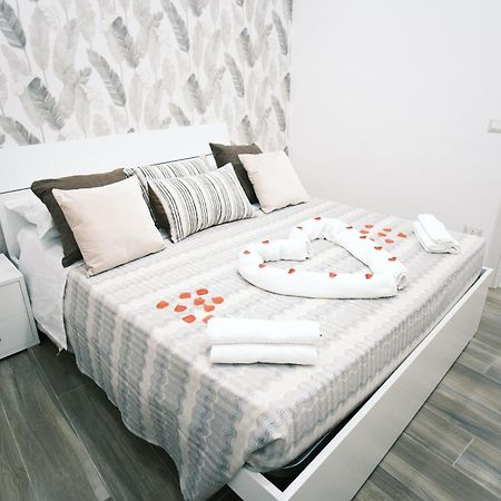 Montagnola34 - Historic Center Villa Наполи Екстериор снимка