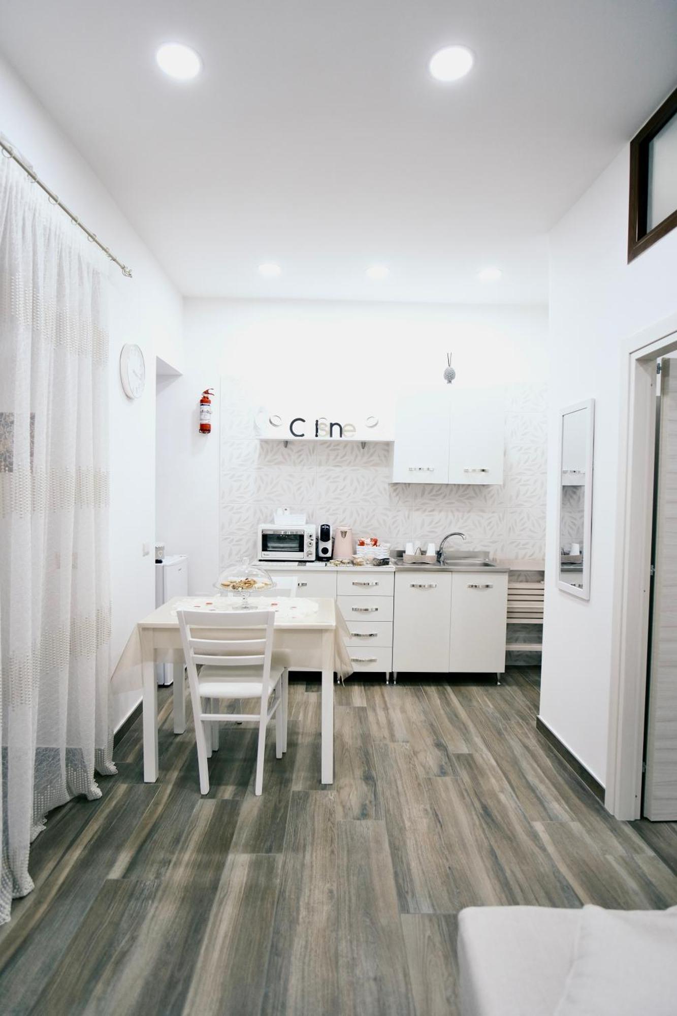 Montagnola34 - Historic Center Villa Наполи Екстериор снимка